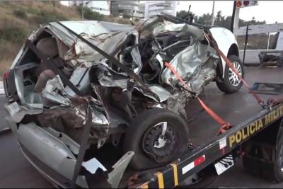 carro acidentado