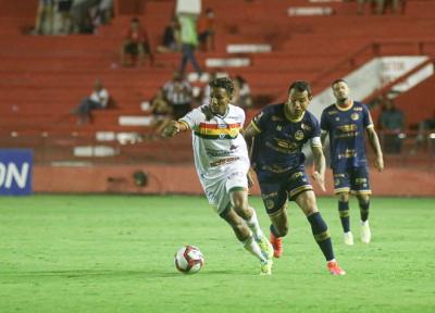 Sampaio perde o confronto para o Náutico em Recife pela Série B