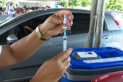 Brasil recebe 20 mil doses de vacinas Covid-19 doadas pela Conmebol
