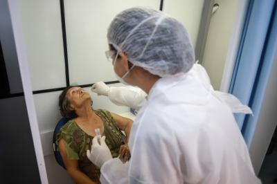 Entenda a diferença dos sintomas de covid-19 e gripe