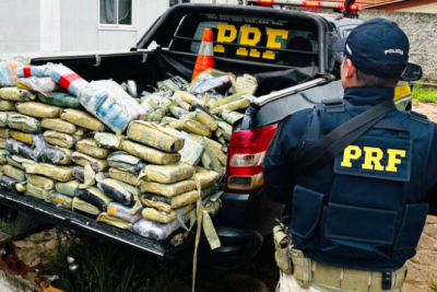  PRF apreende mais de 300 kg de drogas escondidos em pneus de caminhão